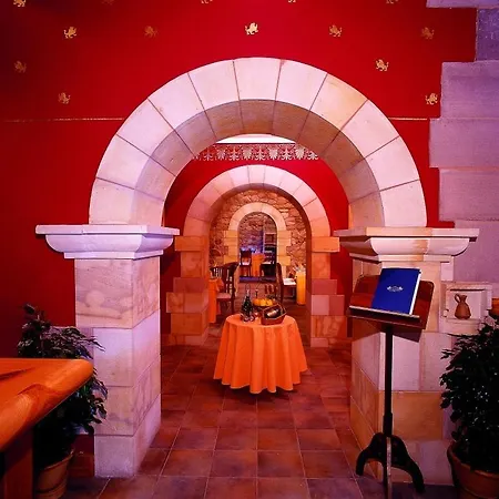 Palacio Guevara 3* Treceño