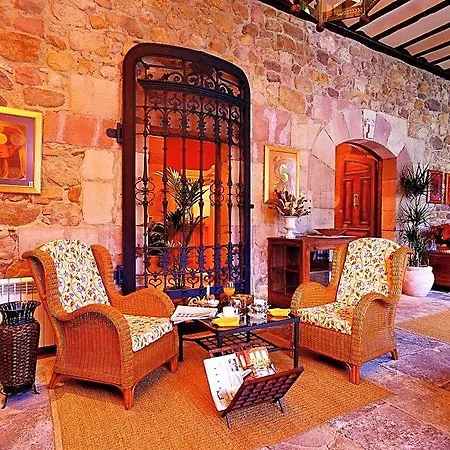 Hotel Palacio Guevara 3*