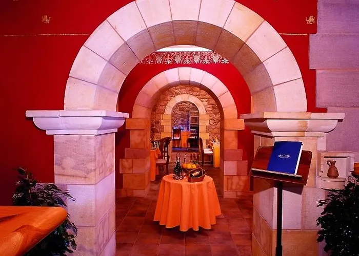 Palacio Guevara 3* Treceno