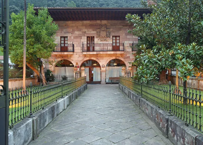 Palacio Guevara 3*